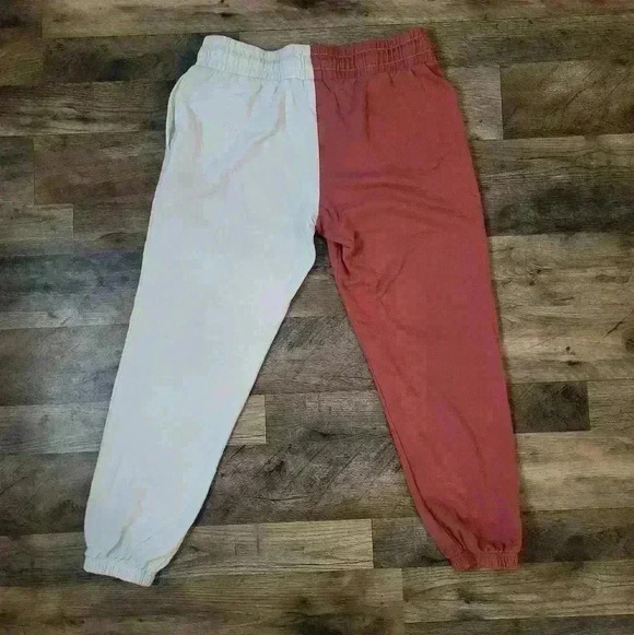 Disney Winnie the Pooh Jogger Pants Size Medium - Picture 4 of 6